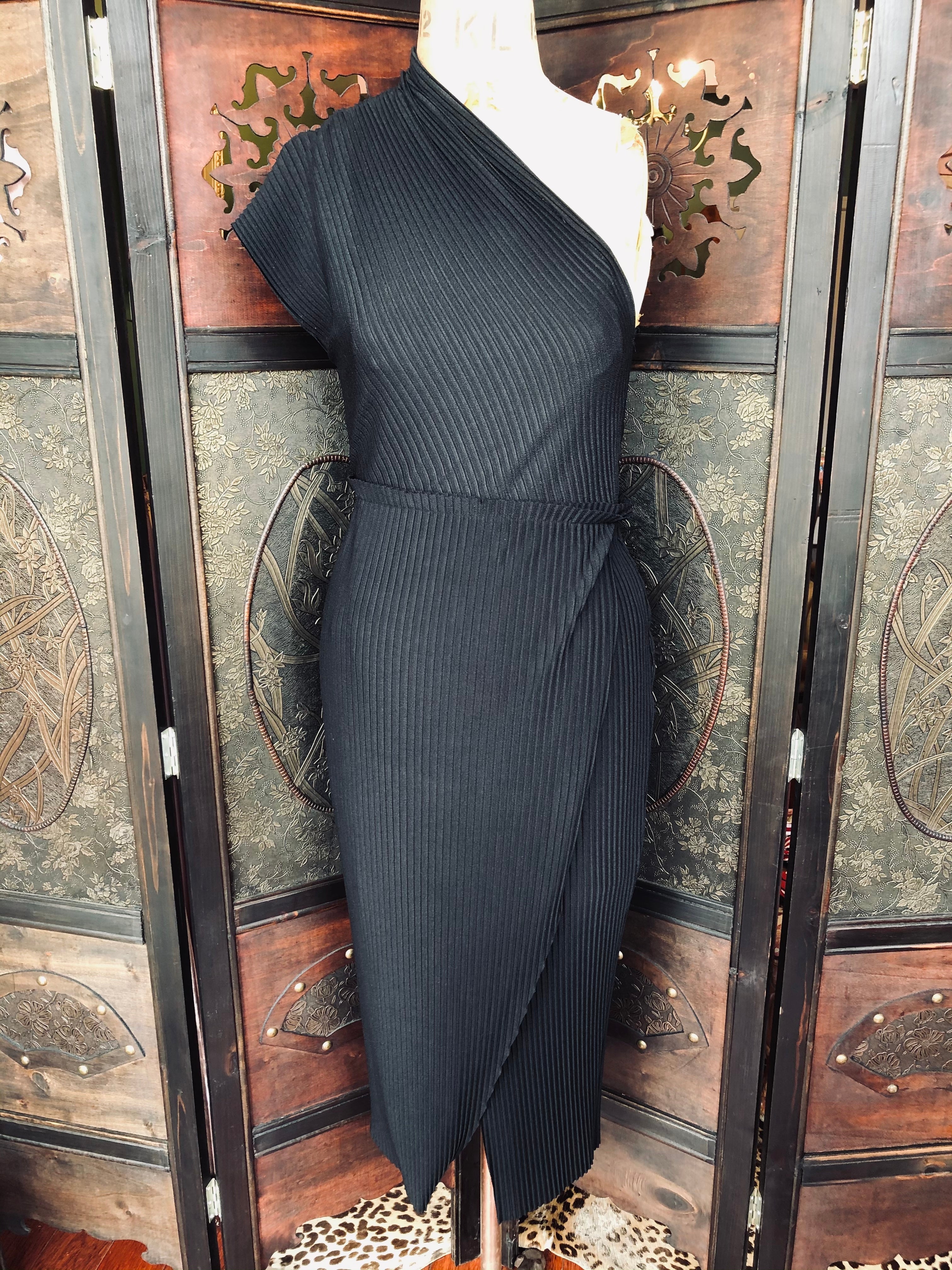 Bec + Bridge Black One-Shoulder Dress- AU 8