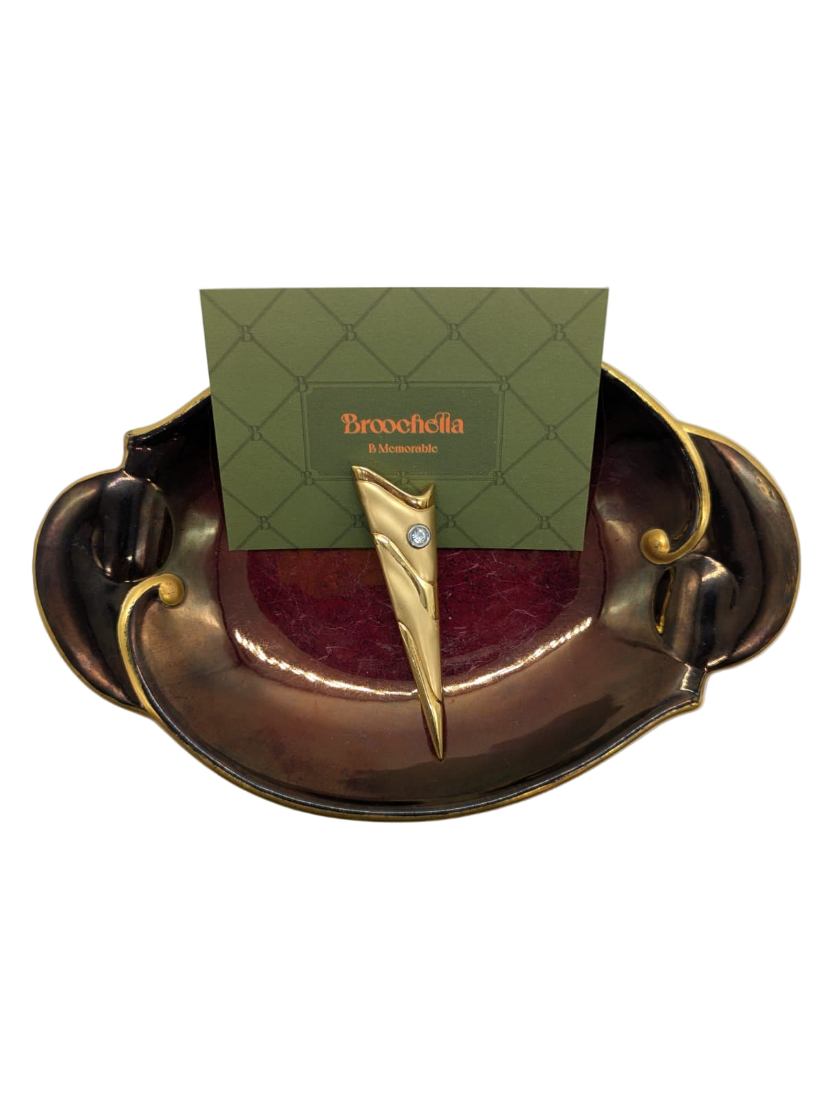 Broochella Lancia d’Oro gold tone metal brooch pin vintage men's women's luxury designer