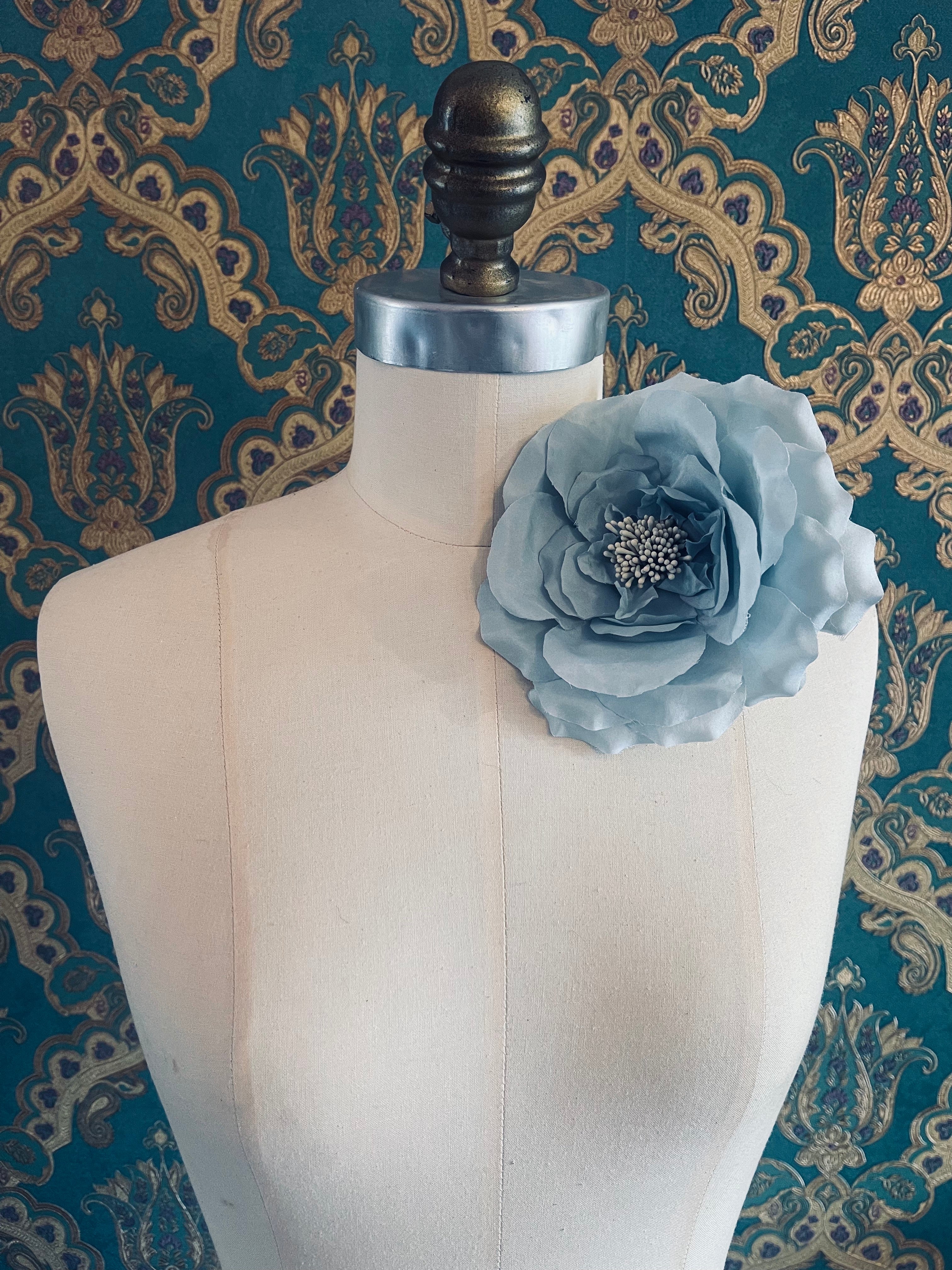 Signorina Fioritina Flower Brooch Pin Broochella sky blue handmade luxury designer accessory men's women's 