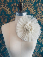 Load image into Gallery viewer, Pieghettato Flower Brooch

