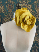 Load image into Gallery viewer, Bellucci_silk-flower-choker_large-yellow
