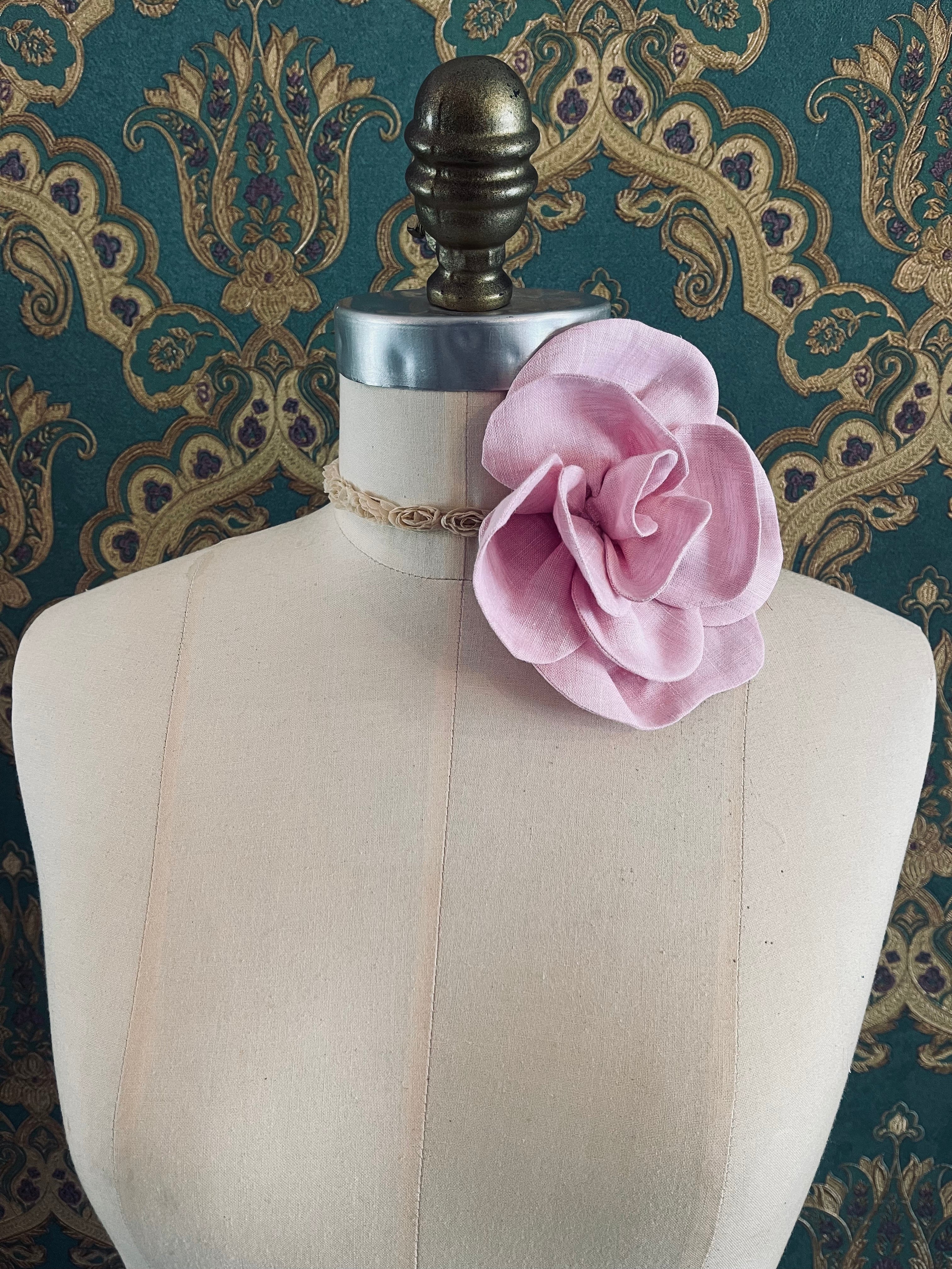 Broochella florella small  flower brooch pin choker linen handmade luxury designer women’s men’s accessory pink