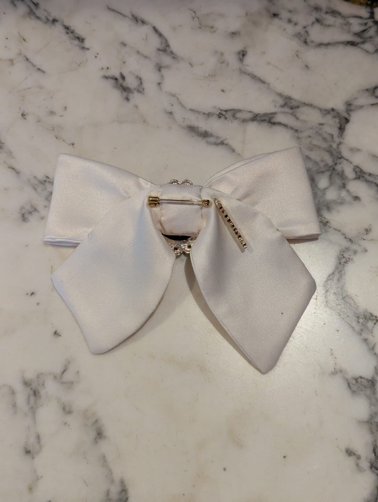 Broochella Camée Ivoire Ivory Cameo Bow Brooch pin  Satin handmade luxury designer men's women's