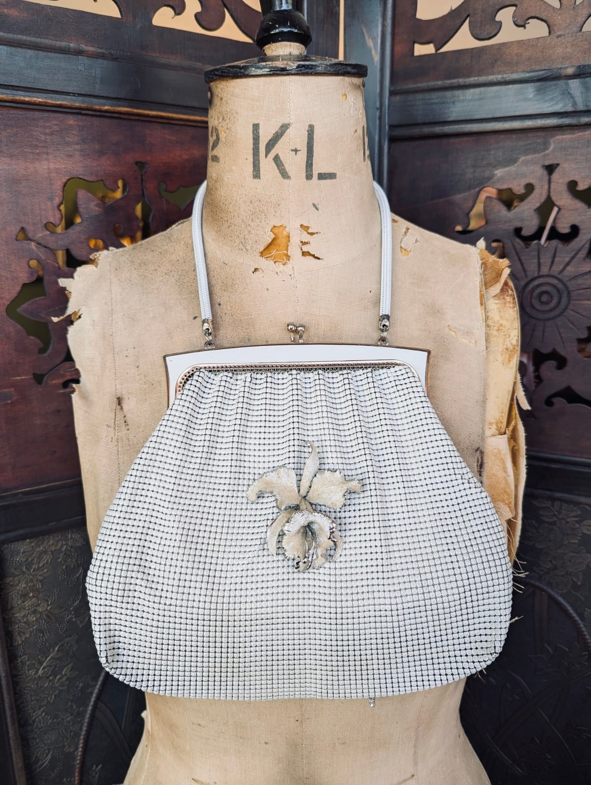 Broochella Maison Broche- L’Orchidée Blanche Bag white vintage mesh bag flower crystal brooch embellishment upcycled designer luxury