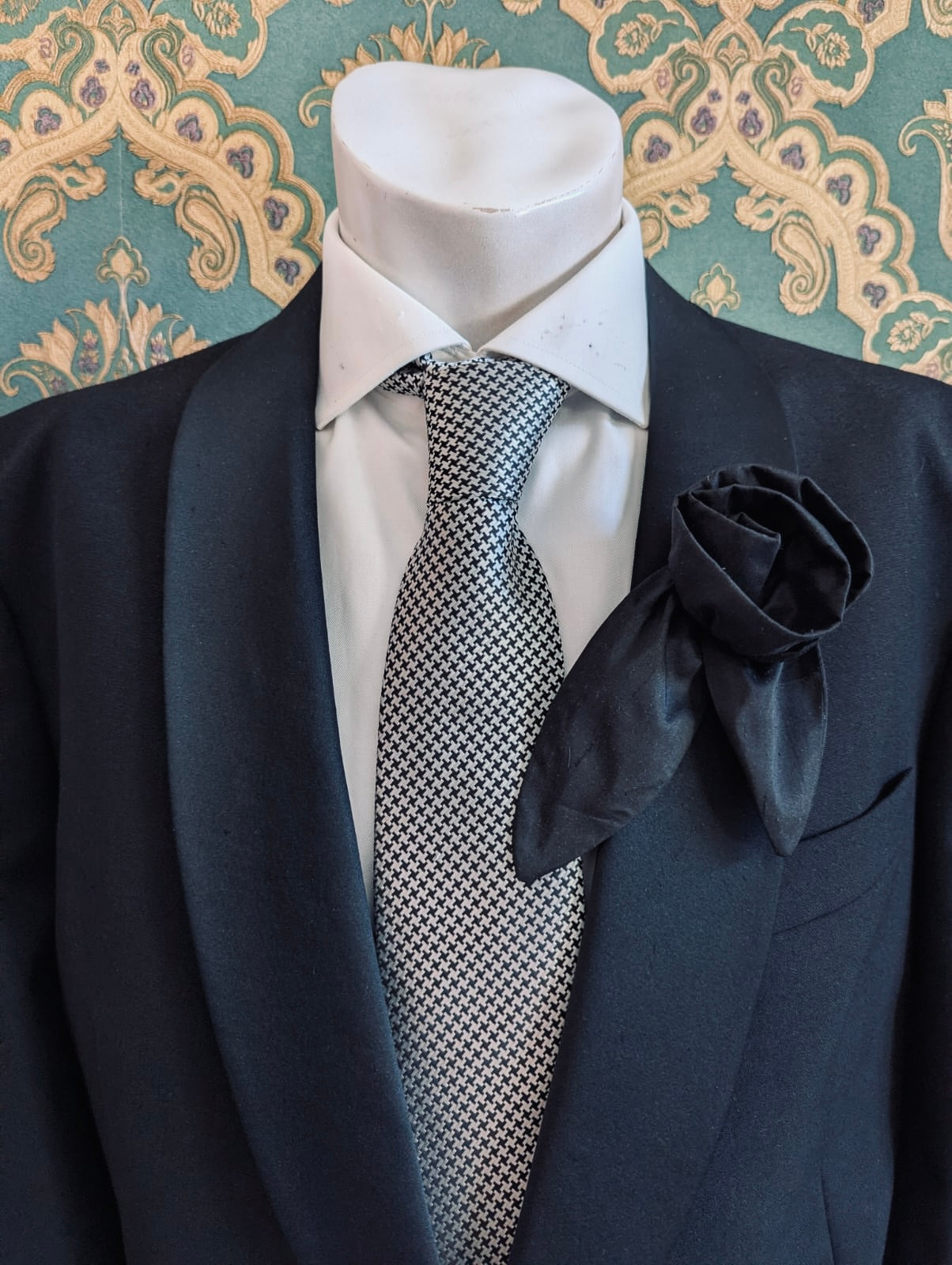 Broochella Petalo flower brooch silk handmade men's  luxury designer black