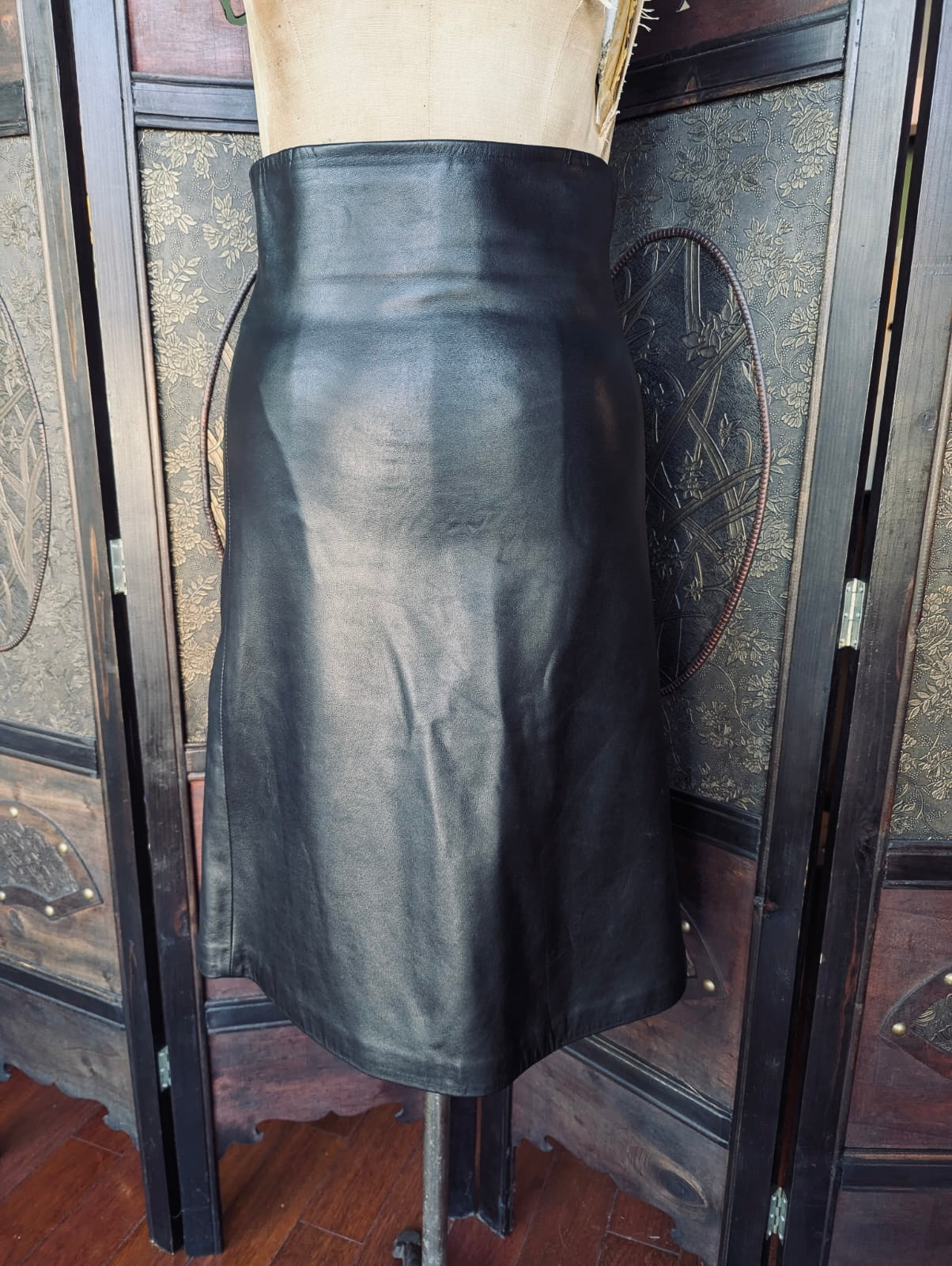 Scanlan Theodore Black Leather Skirt – AU 8 / US 4