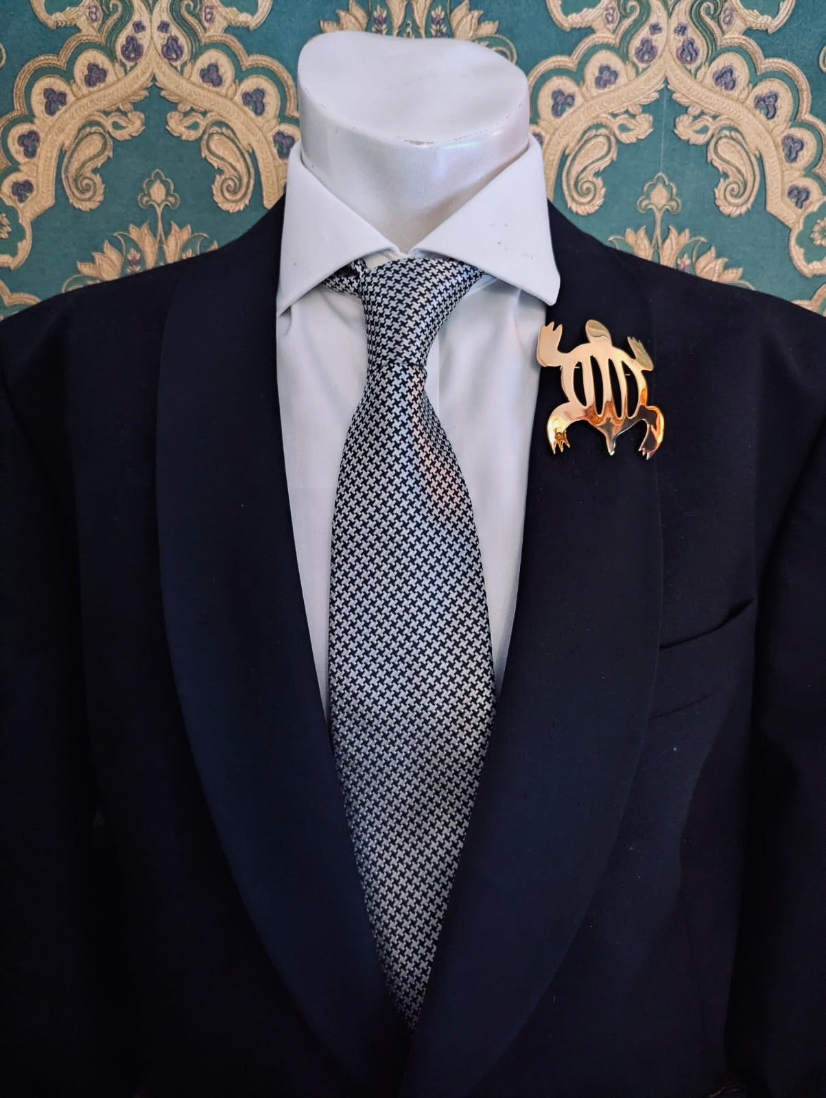 Men's Brooches with Meaning - Adaptability