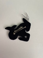 Load image into Gallery viewer, Capricorno Zodiac Brooch
